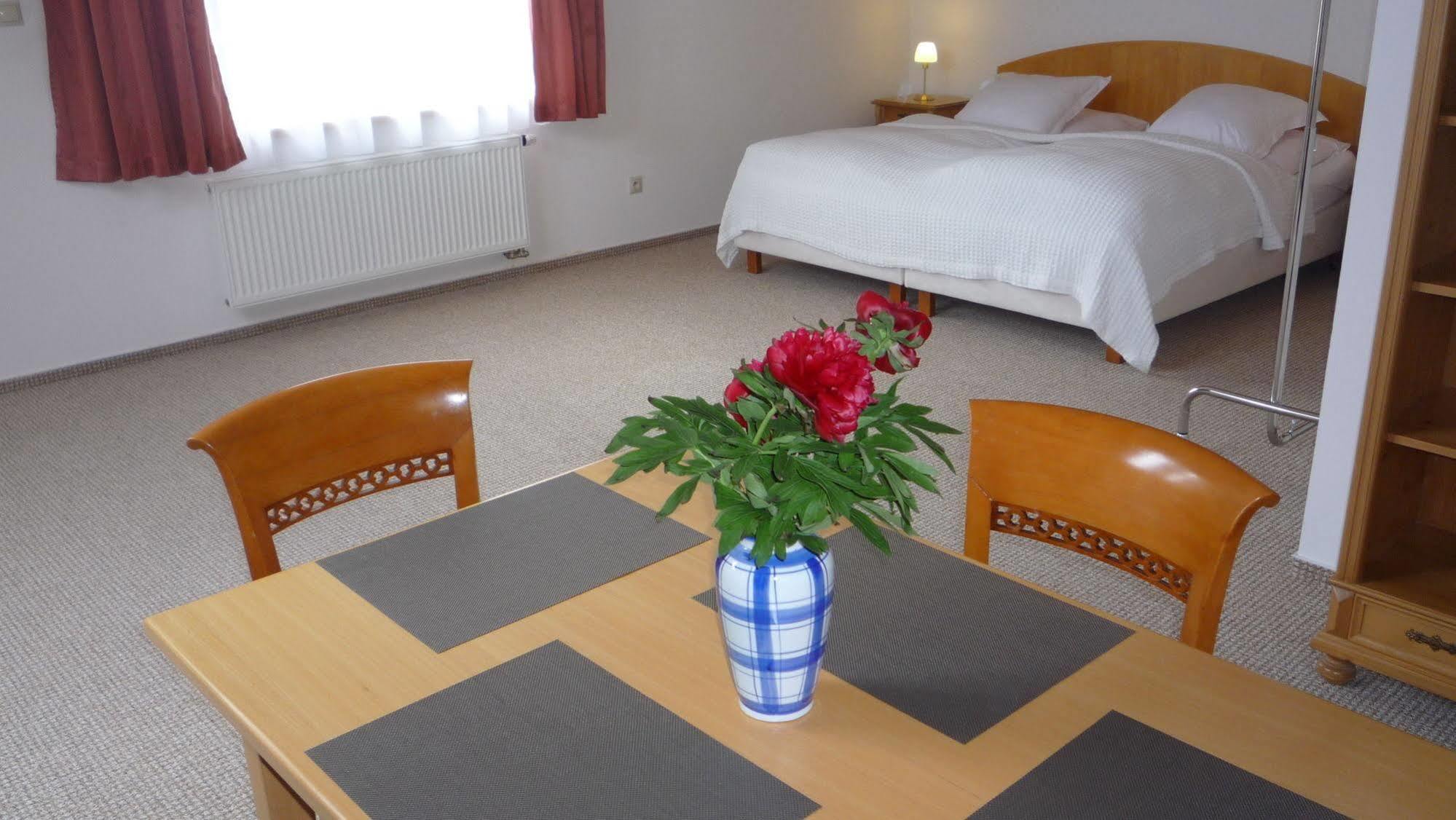 Apartmany Graf Chýně Dış mekan fotoğraf